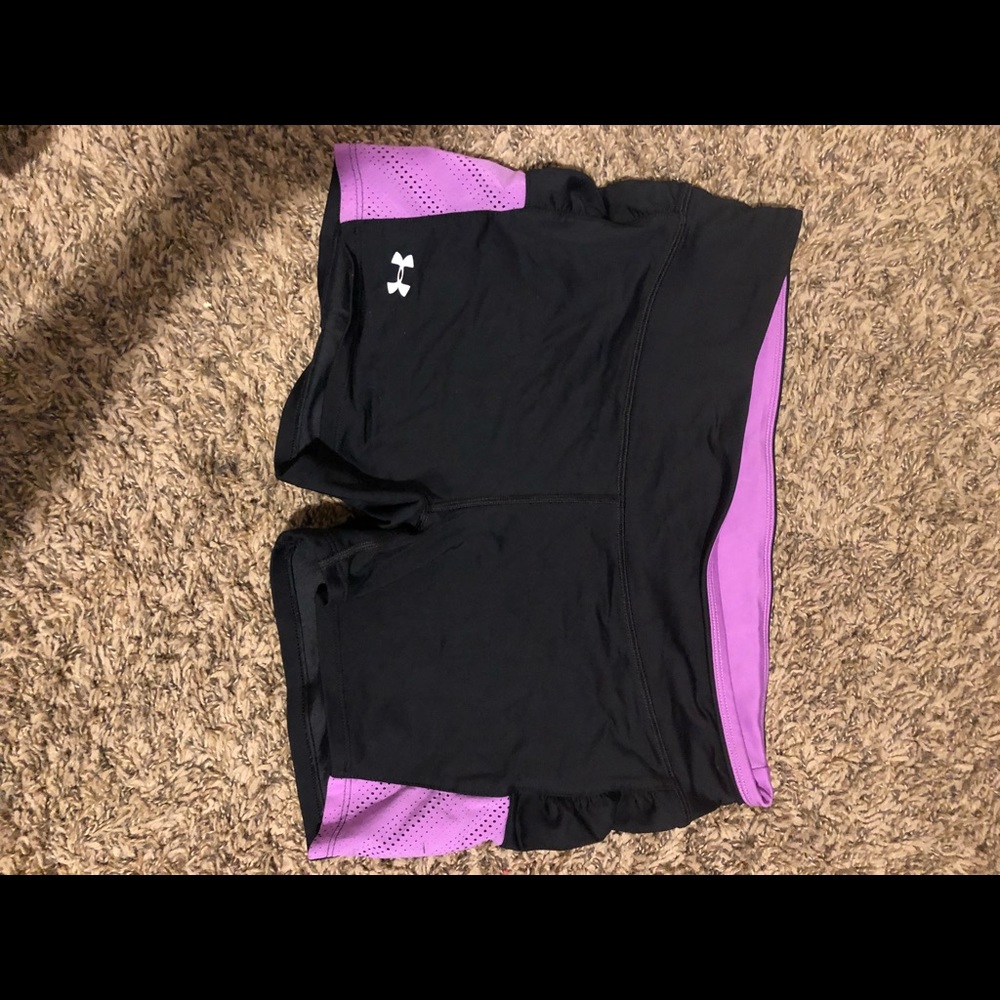 💥3💥Under armour booty shorts